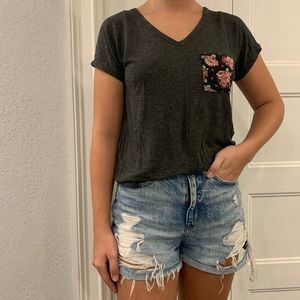 Rue21 XS Grey V-Neck Tee